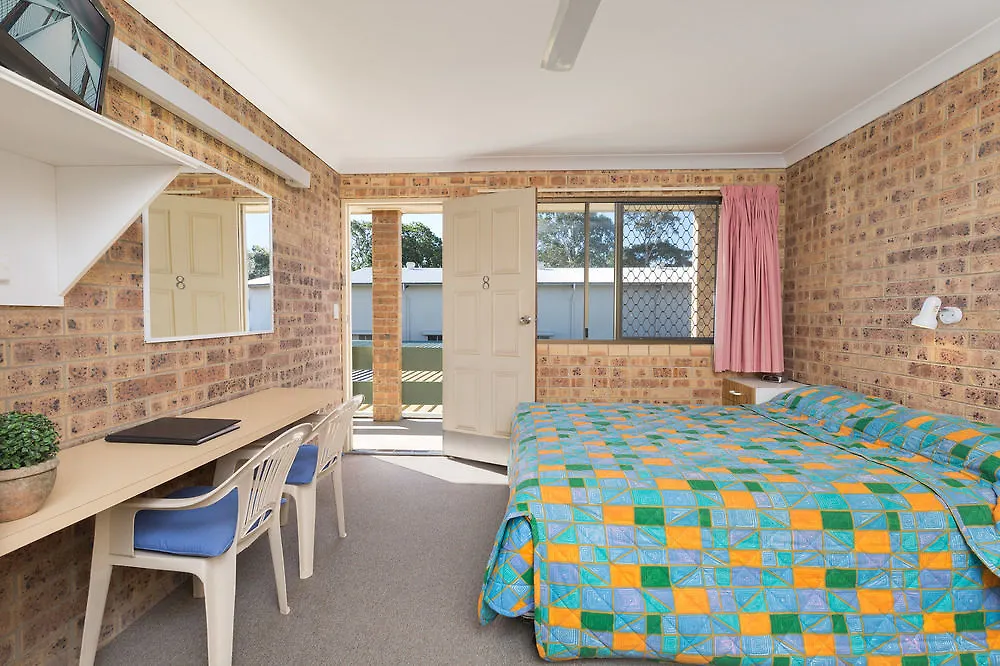 **** Motel Golden Beach Motor Inn Caloundra Australia